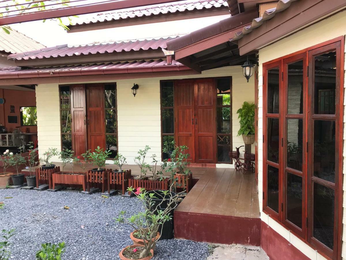Grandma'S House Apartment Nakhon Nayok Bagian luar foto