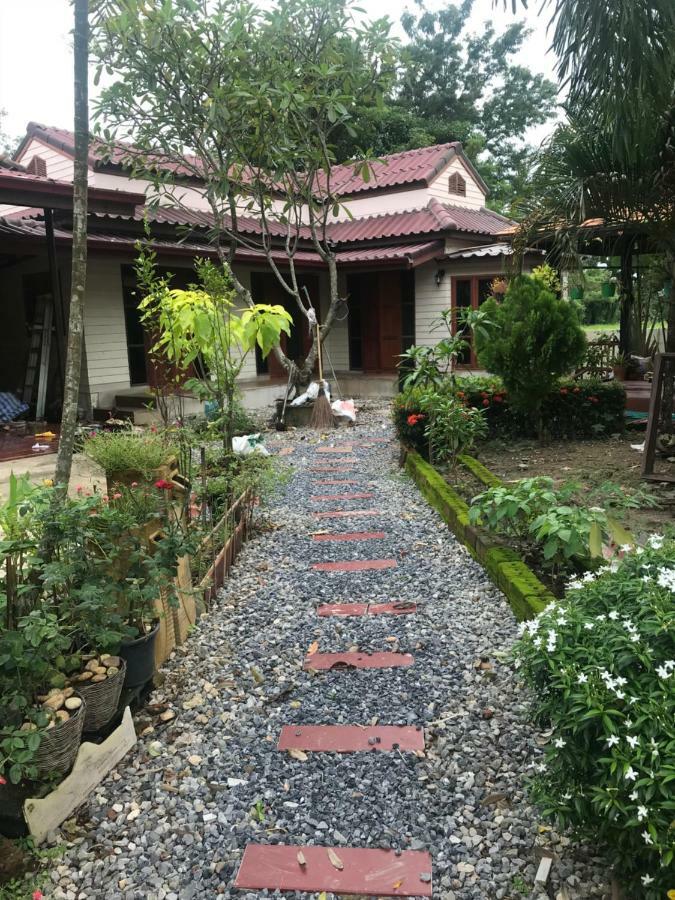 Grandma'S House Apartment Nakhon Nayok Bagian luar foto
